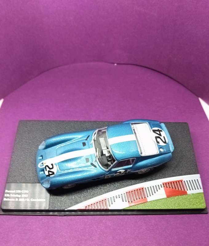 Ferrari 250 GTO 12 Hour Scbring - 1962 - P Hill /  O Gendebien - scale 1/43.