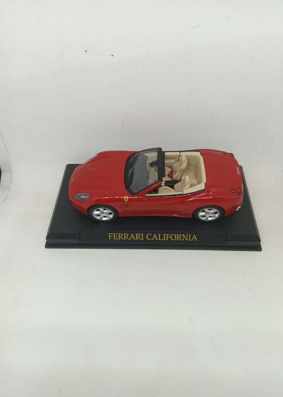 Official Ferrari California - Scale 1/43