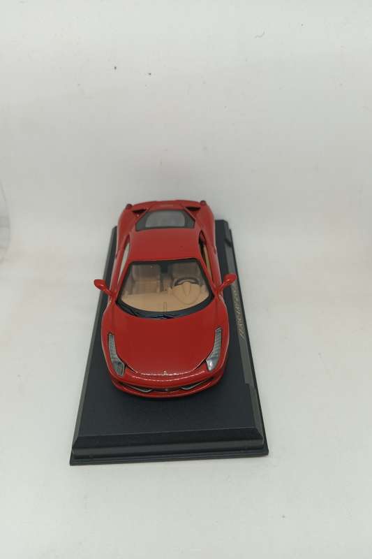 Official Ferrari 458 Italia - Scale 1/43