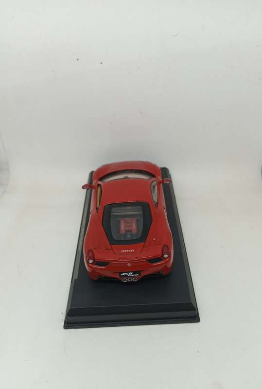 Official Ferrari 458 Italia - Scale 1/43