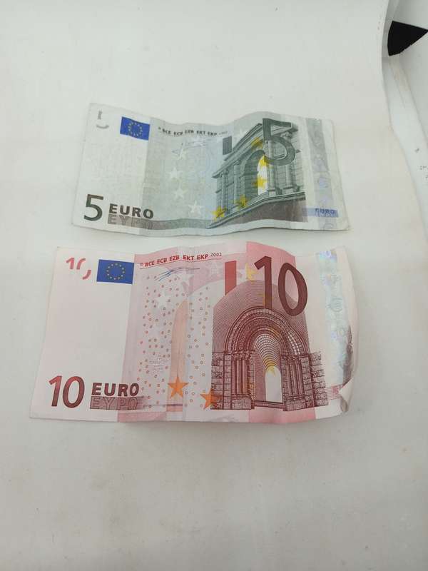 2002 15 Euro Banknotes