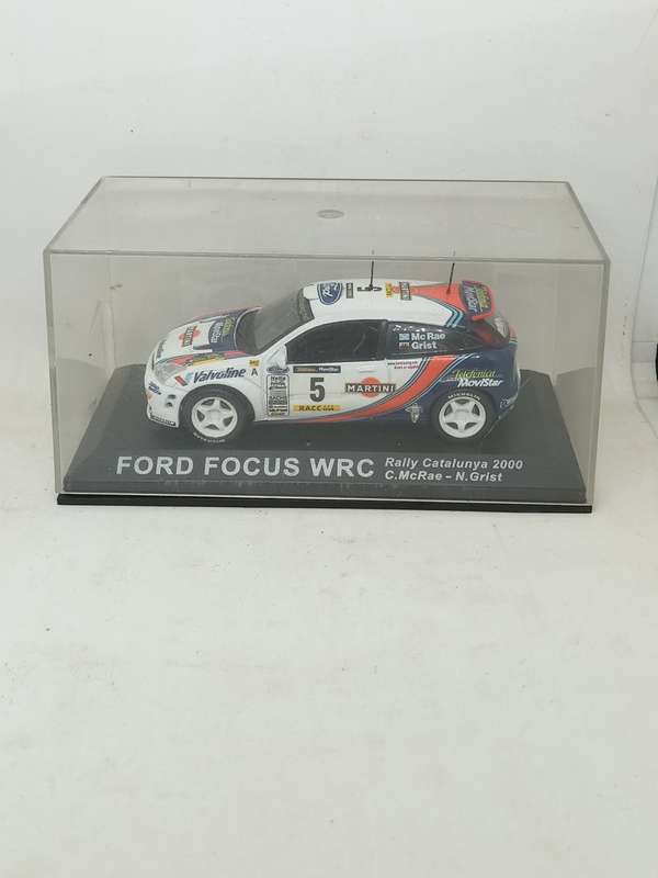 IXO  - Ford Focus WRC - 2000 -  C McRae/ N Grist