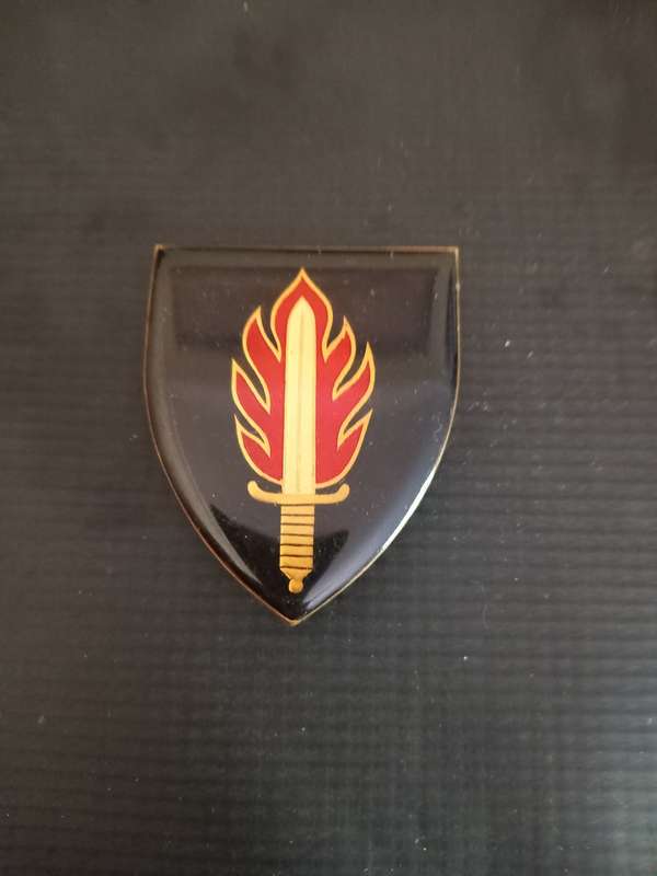 SADF 11 Commando Shoulder Flash pins intact