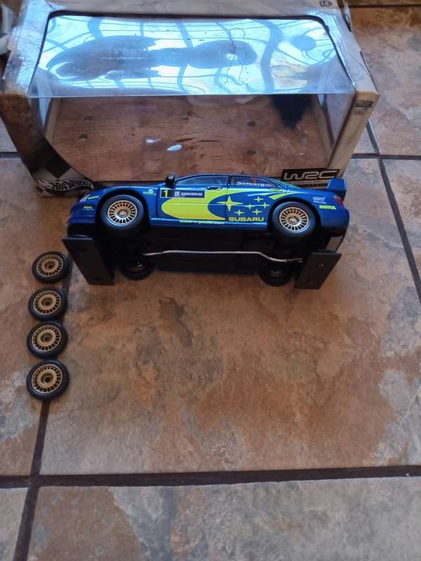 Hotwheels - Subaru World Rally Team - Scale 1/18. Box damaged