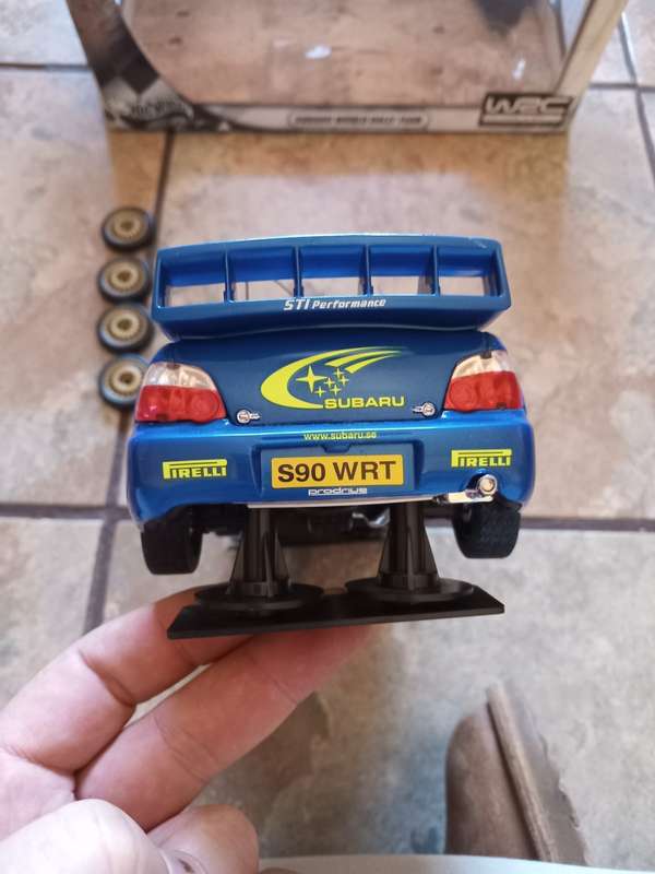 Hotwheels - Subaru World Rally Team - Scale 1/18. Box damaged