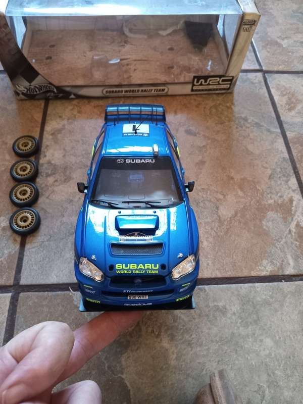 Hotwheels - Subaru World Rally Team - Scale 1/18. Box damaged