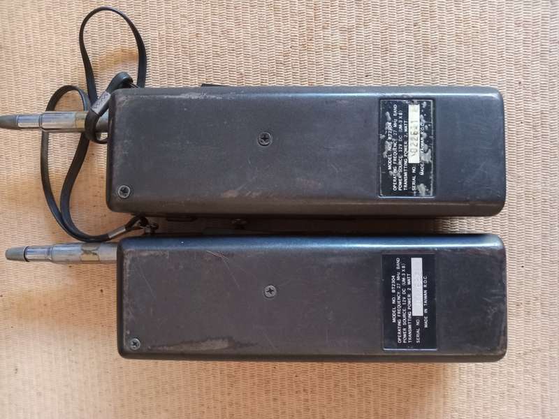 SADF BT2304 Hand Held radios. Untested so take as not working.