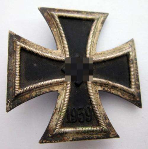 ## German WW2 Iron Cross 1st class ** Makers Mark L/M - As per Photos ##