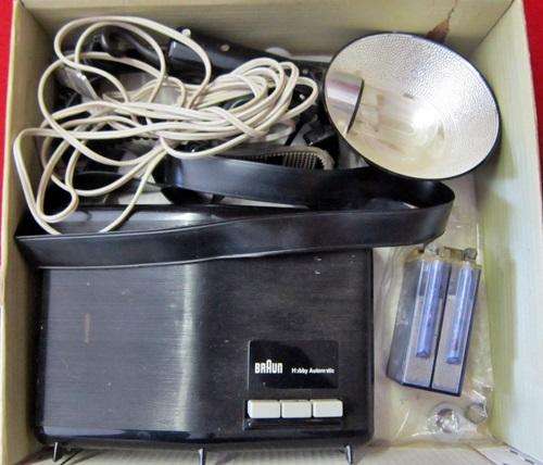 ## Braun Hobby Automatic Flash with Battery Pack in original box ##