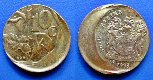 ## Mint Error - Off Centre Struck 1993 South Africa 10 Cent ##