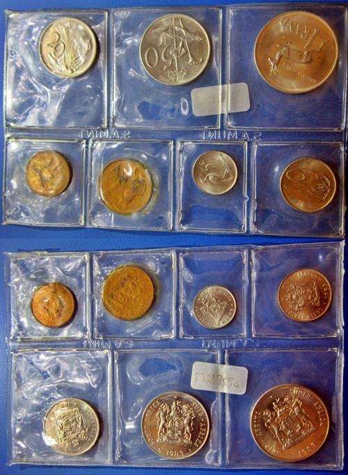 ## 1983 South Africa English UNC Set/Mint Pack ##