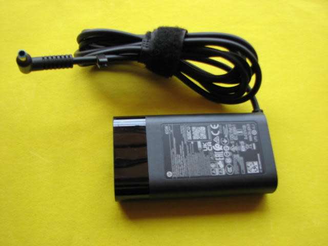 HP Original OEM 65w Laptop Charger - small blue pin