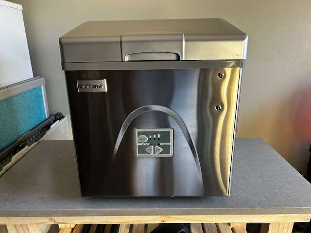 SnoMaster ZBC-20 20kg Ice Maker *COLLECTION ONLY*