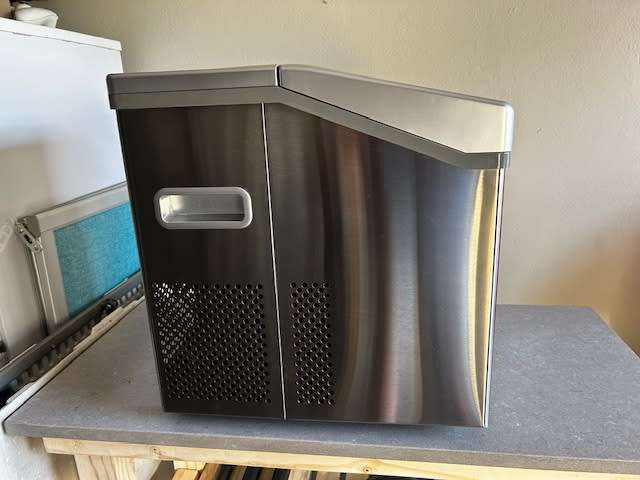 SnoMaster ZBC-20 20kg Ice Maker *COLLECTION ONLY*