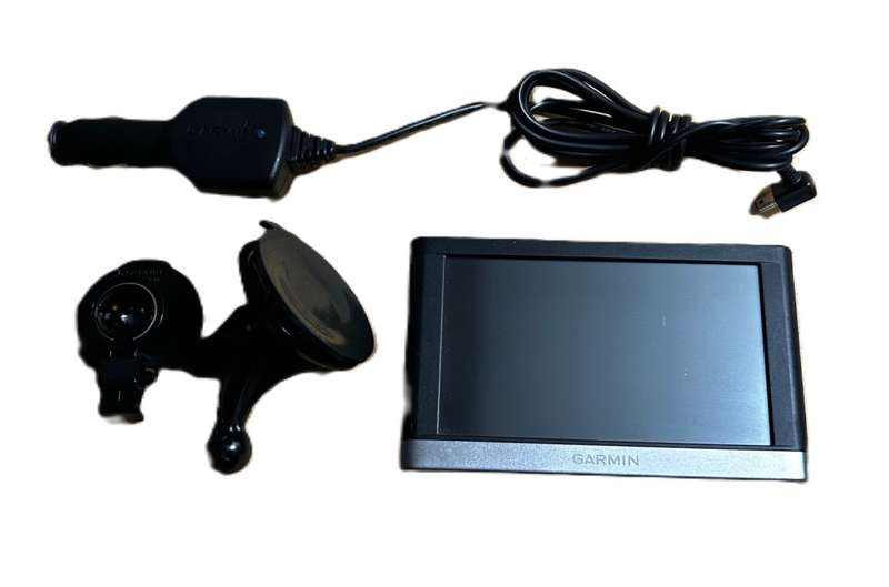 Garmin Nuvi 2597LMT *BLUETOOTH & SMARTPHONE LINK COMPATIBLE*