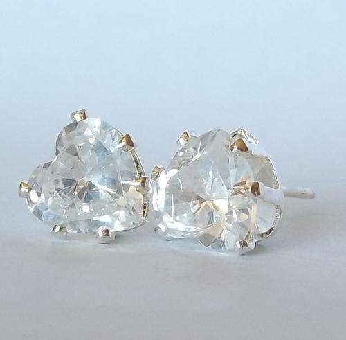 LOOK AT THIS!.....THIS IS THE MOST BEAUTIFUL EARRINGS EVER - DON'T MISS THIS 1.. PLACE YOUR BID NOW