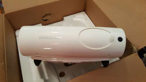 Samsung Projector - As New - Originally R8k!