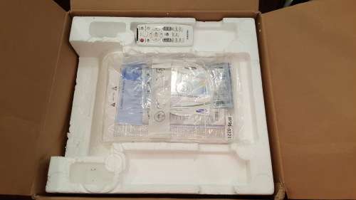 Samsung Projector - As New - Originally R8k!
