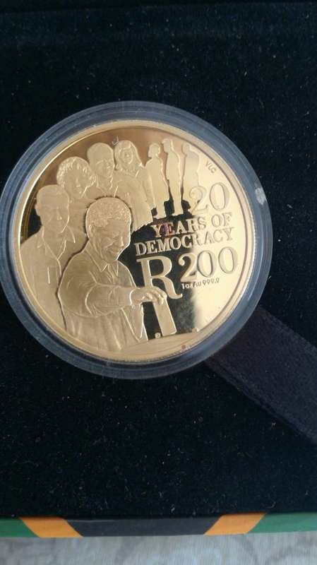 20 Year Democracy 2014 1 oz Gold 24Ct