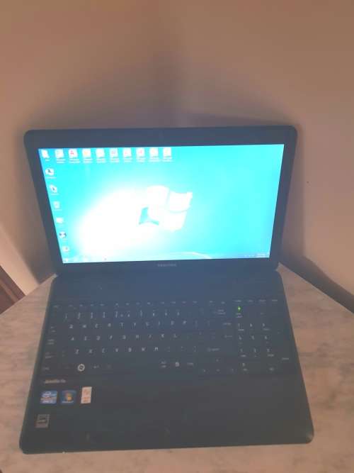 THOSHIBA CORE I5 SATELITE PRO