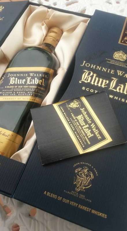 Johnnie Walker Blue Label 750ml Limited Edition - A MUST HAVE FOR CHRISTMAS!!!