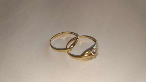 9CT Ring and Band