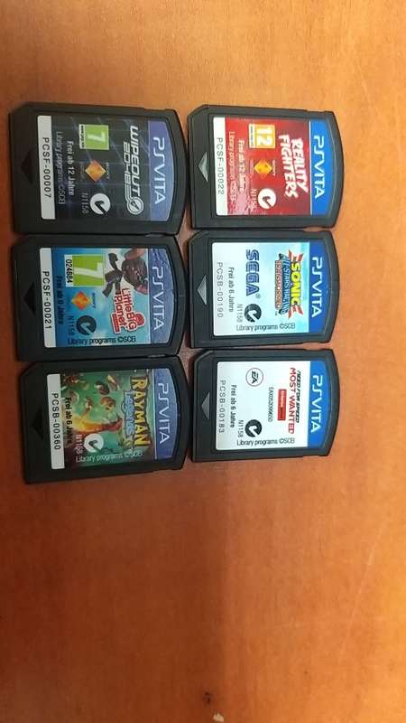 Ps Vita Games and Memory Card