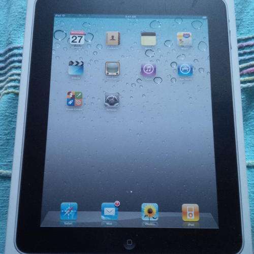 APPLE IPAD 1ST GENERATION 16GB 3G WIFI * PERFECT CONDITION WITH ACCESSORIES