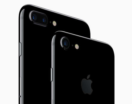 FOR SALE: NEW iPhone 7 128GB Black