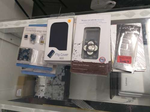 LOTS OF ITEMS **IPOD NANO CASE **SENSOR KIT**IPHONE COVERS*