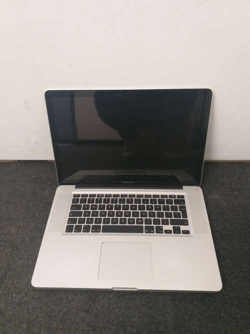 Macbook Pro** 15inch** PART OR REPAIR**WITH 4GRAM**