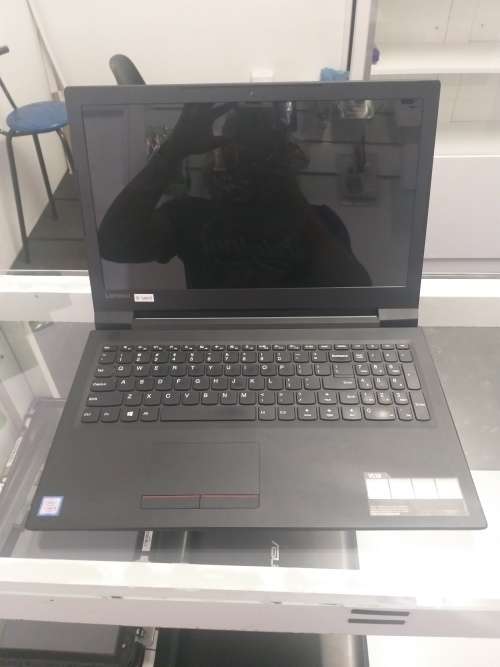 LENOVO V110 ***CORE I3** REPAIR OR PARTS ***500GB **SCREEN CRACK