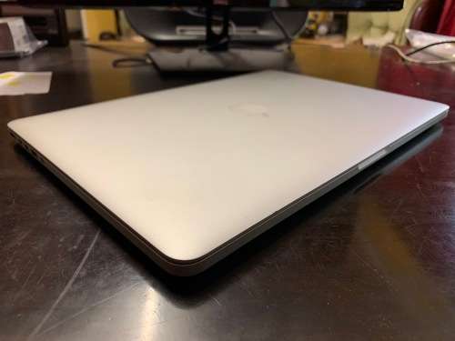 Macbook pro 15`` Retina 2012
