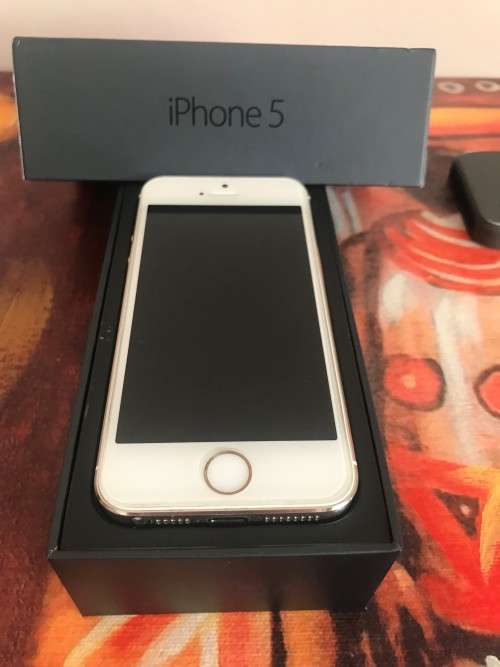 APPLE i5S
