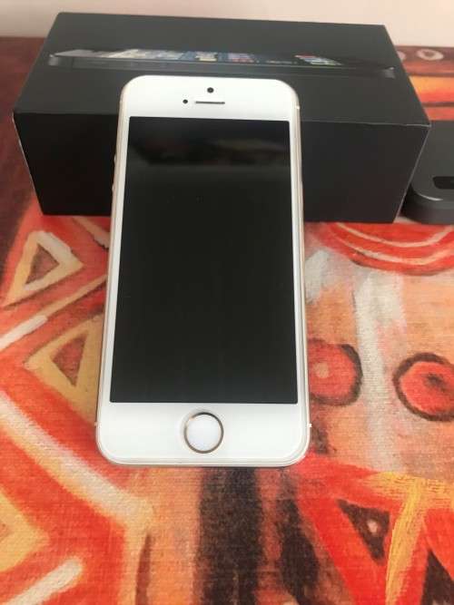 APPLE i5S