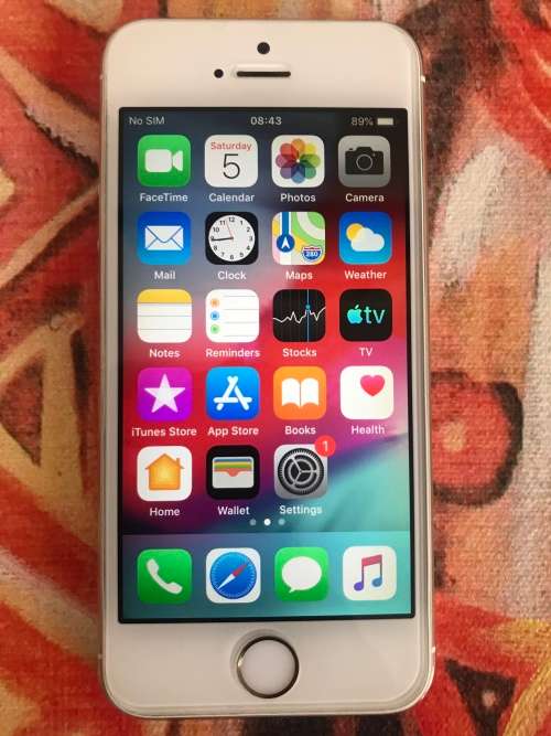 APPLE i5S
