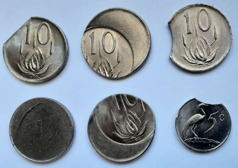 4x 1976 ERROR Coins + 2x Unknown Date ERROR Coins