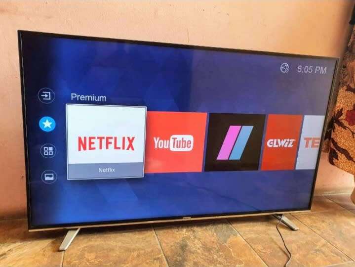 High End Hisesnse 55 4K, UHD VIDAA, WiFi smart tv