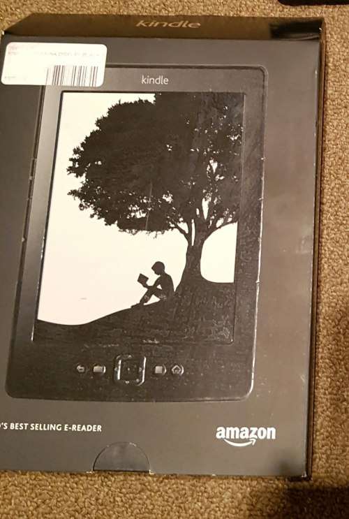Kindle E-Ink with Free Speck Cover! NEW ! SEALED! UNUSED!