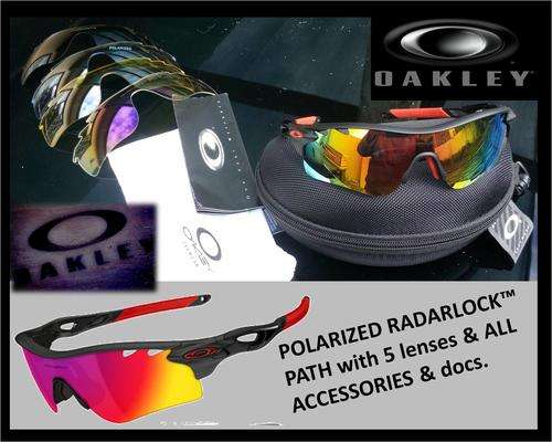 OAKLEY Radarlock Polarized with 5 lenses &  ACC - Valued @ R4500 NO RESERVE!!