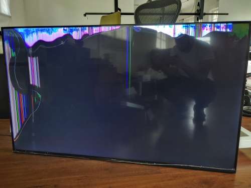 Hisense 58 inch 4K UHD 58A7100F Broken Screen