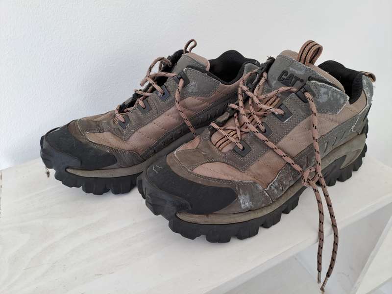 Caterpillar Shoes Size 12 Brown