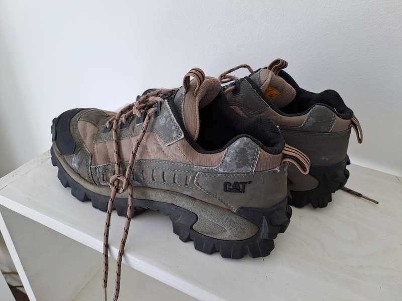 Caterpillar Shoes Size 12 Brown