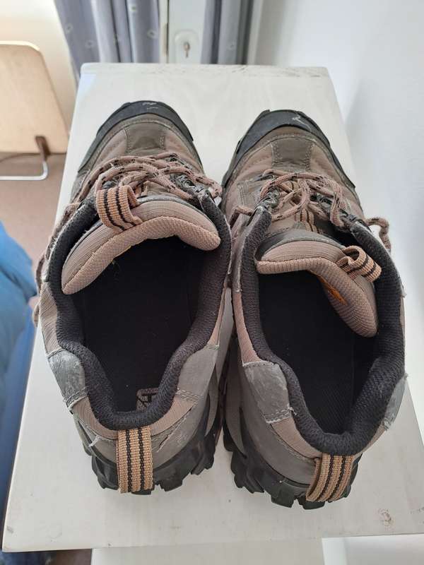 Caterpillar Shoes Size 12 Brown