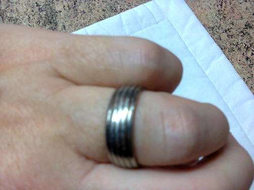 TITANIUM RING SIZE MEDIUM GENTS