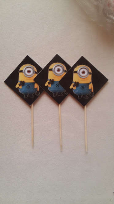MINION cupcake toppers(10)