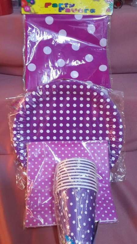 Purple polka dot tableware set