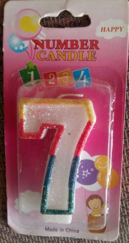 Age/Number candle: NUMBER 7
