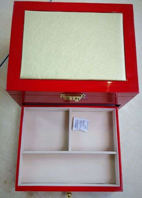 JEWELRY BOX/ CASE *REAL SOLID WOOD*