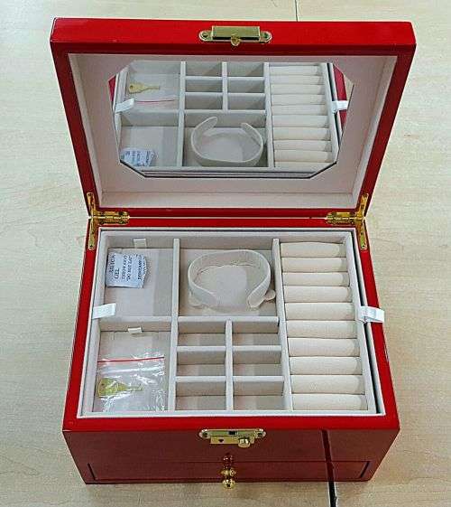 JEWELRY BOX/ CASE *REAL SOLID WOOD*